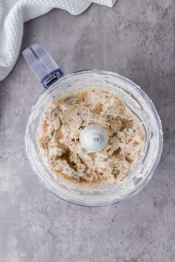 fully processed smoked salmon dip