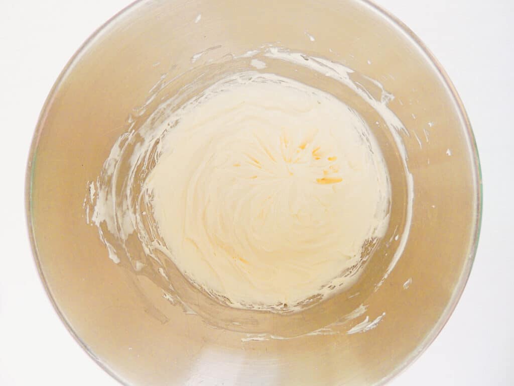 whipped cream cheese and marshmallow fluff