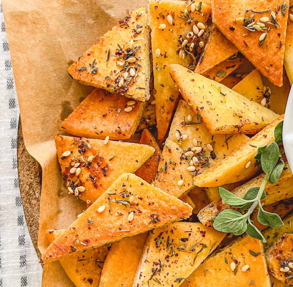 up close picture of zaatar pita chips