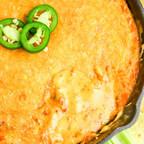 Chili Cheese Dip in a cas iron skillet