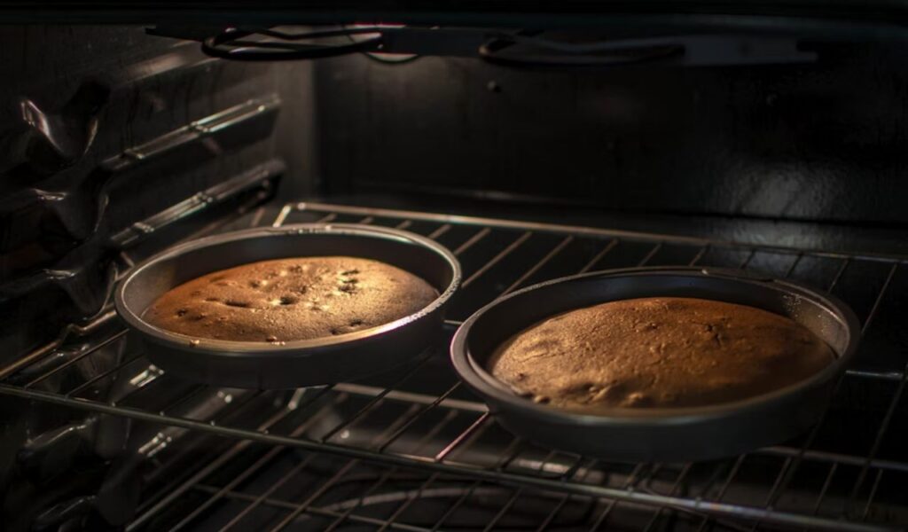 Baking cake in oven