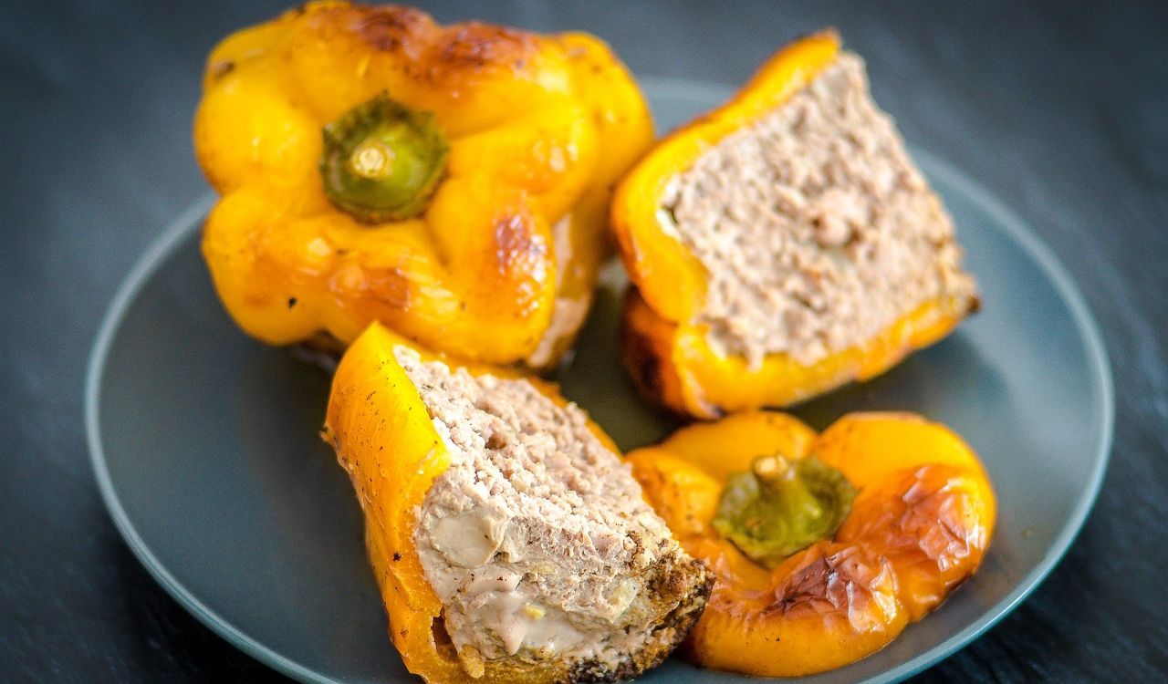 Bell peppers, Stuffed, Stuffing image.