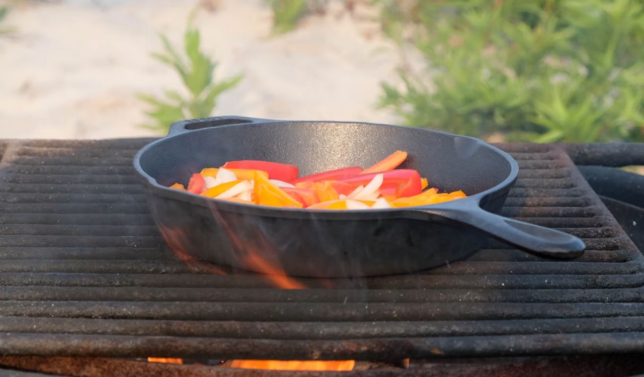 Bell peppers in cast iron