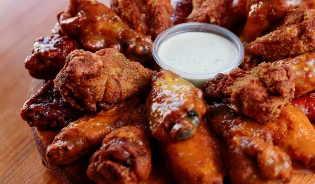 Chicken wings with ranch dressing