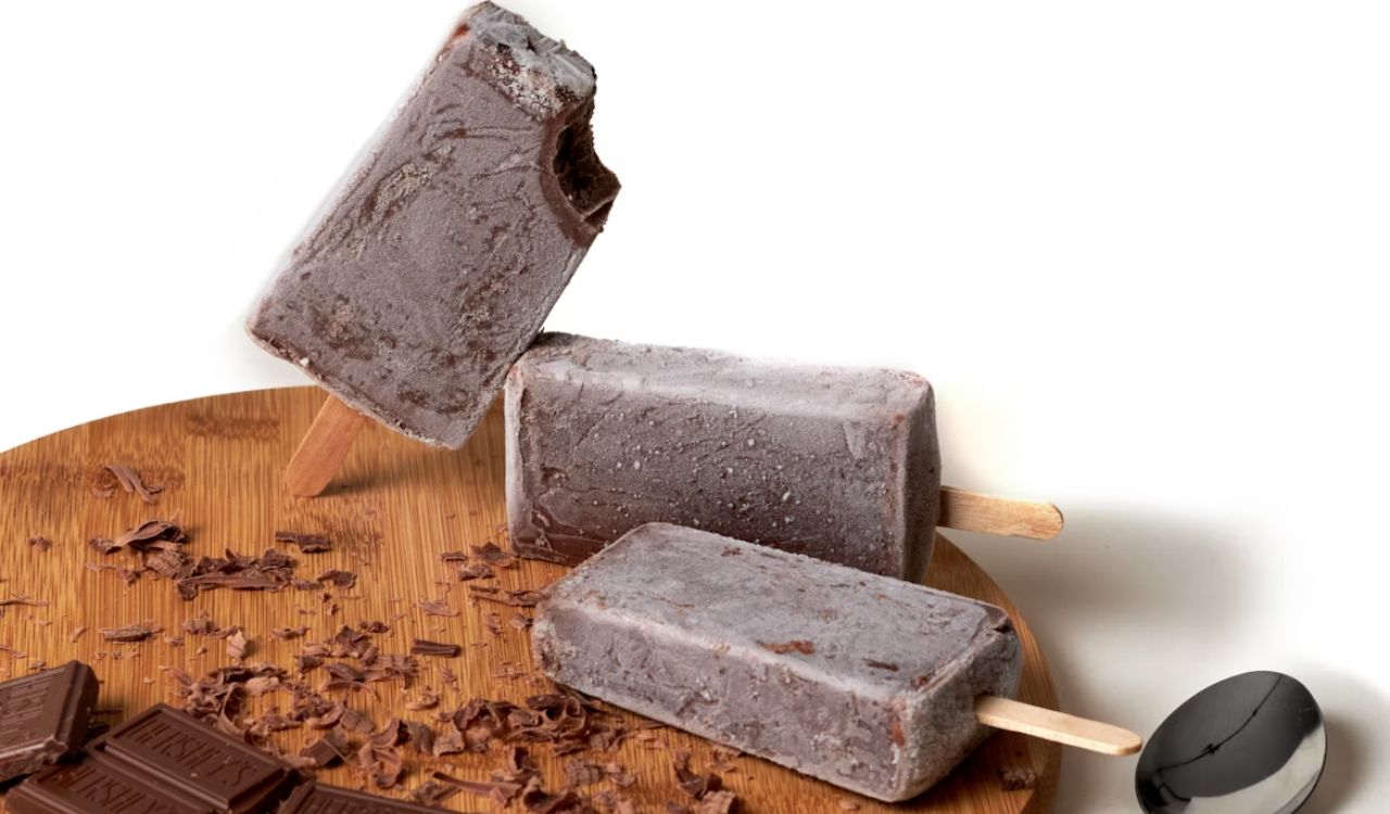 Chocolate popsicles