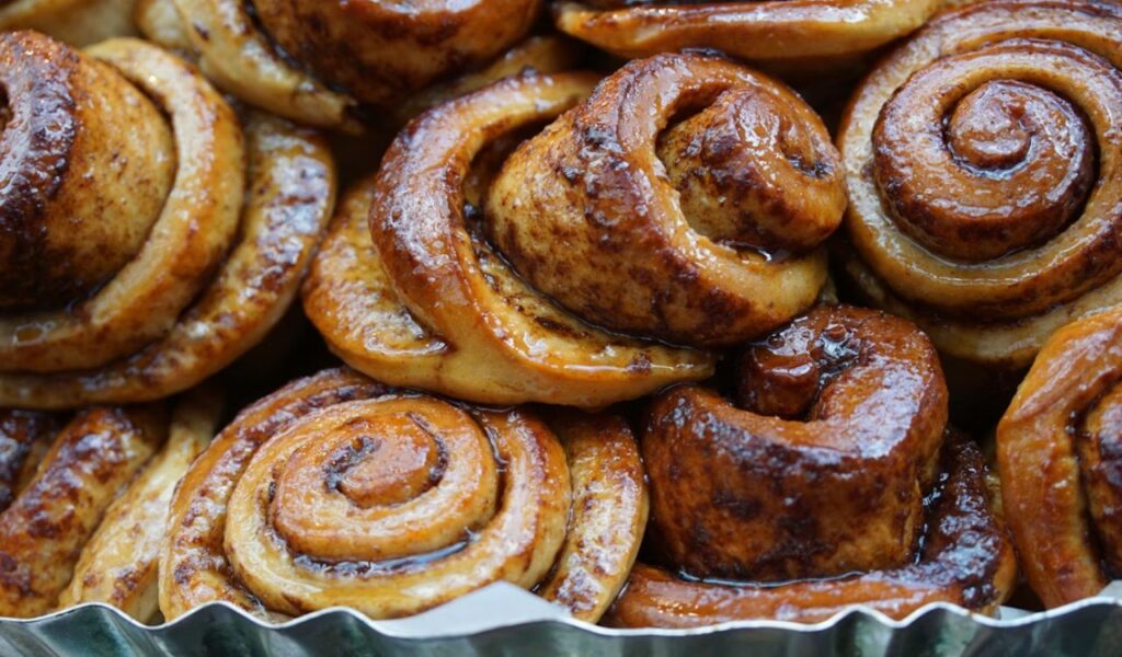 Cinnamon rolls
