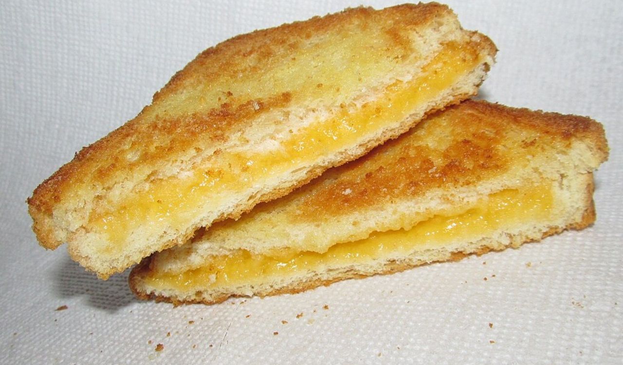 Classic Grilled Cheese Sandwich