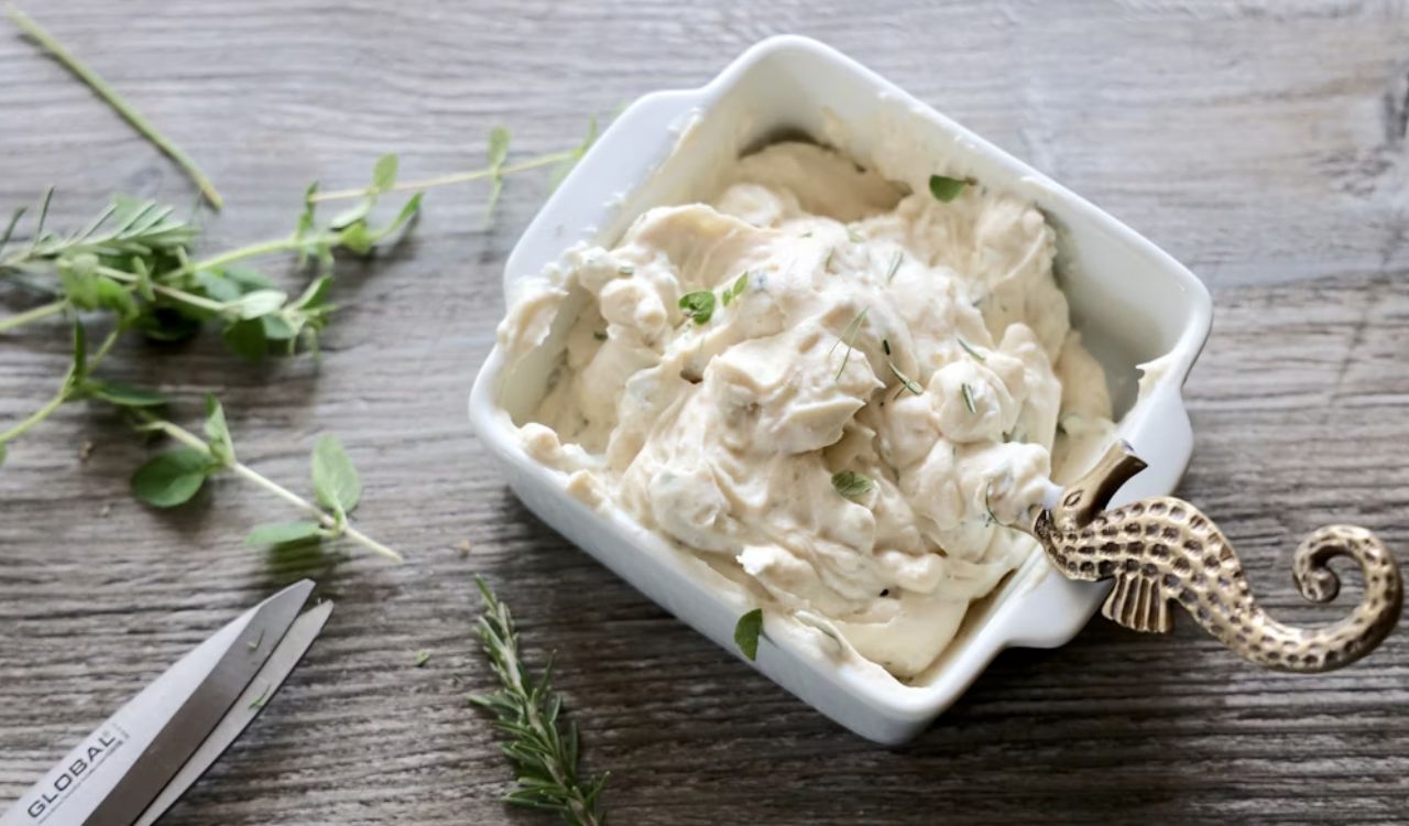 Cream cheese with herbs