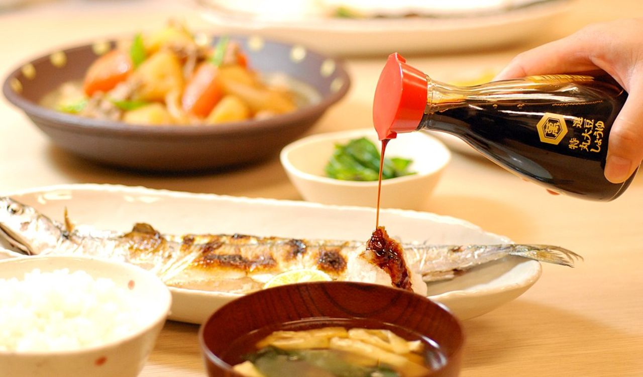 Japanese dishes, soy sauce
