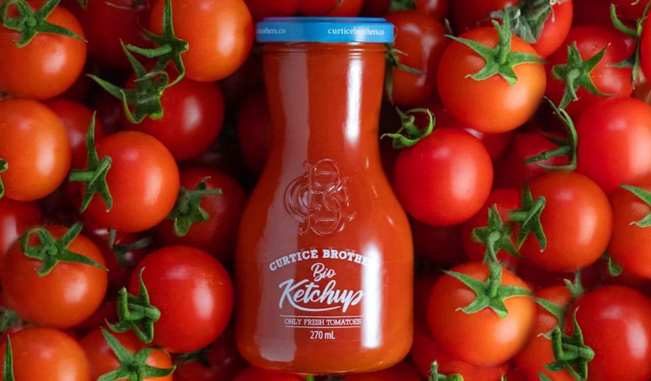 Ketchup bottle