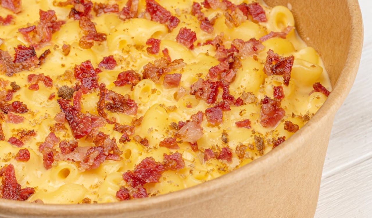 Mac and cheese with bacon