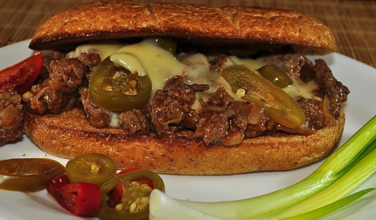 Sloppy joe with cheese
