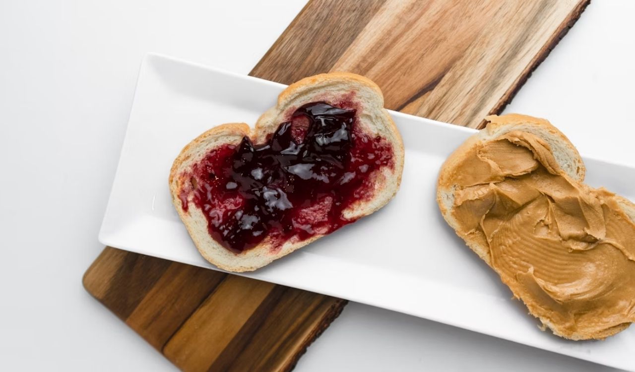 The most famous Peanut Butter & Jelly photo on the entire internet.