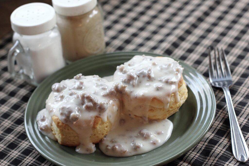Biscuits, Gravy, Breakfast image. 