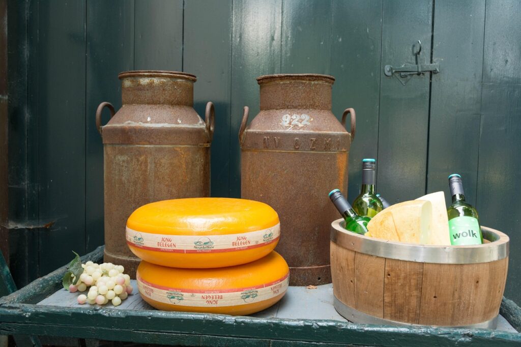 Holder, No person, Cheese image.