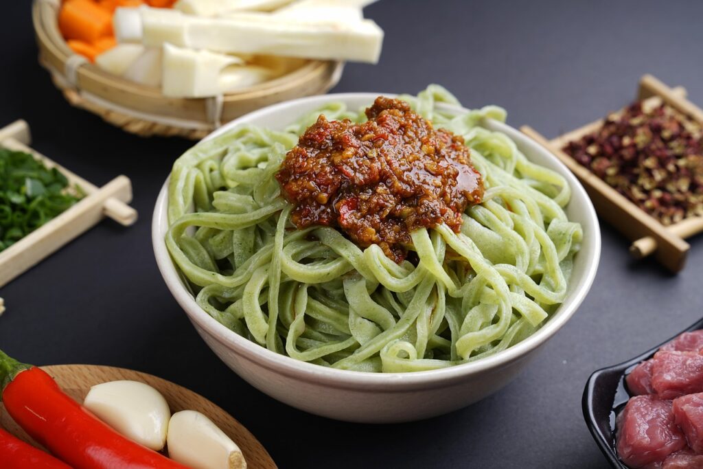 Noodles, Sauce, Food image.
