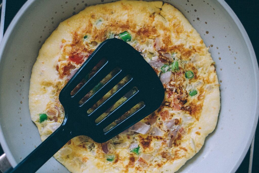 Veggie Omelet with Side Salad