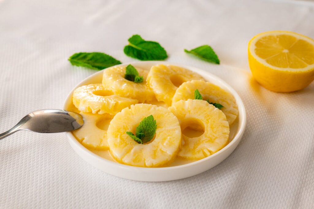 Fresh Pineapple Slices with Mint and Lemon