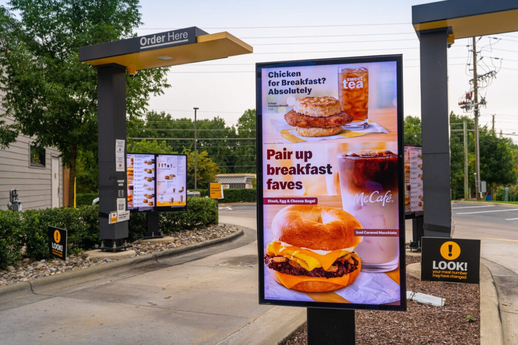McDonalds Fast Food Hamburger Restaurant Exterior Storefront Apex North Carolina Location Drive Thru Lanes Convenience Breakfast