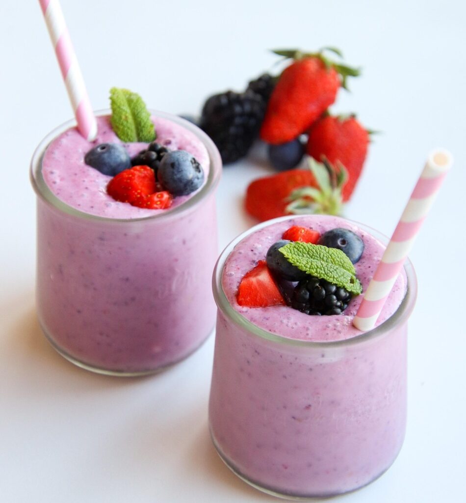 Smoothie, Breakfast, Berries image. 