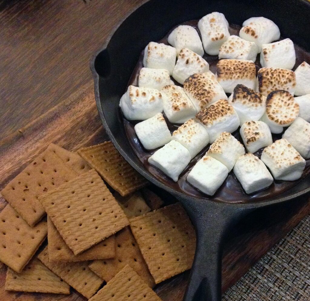 Smores, Food, Dessert image. 