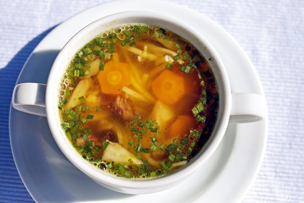 Soup, Beef soup, Noodle soup image.