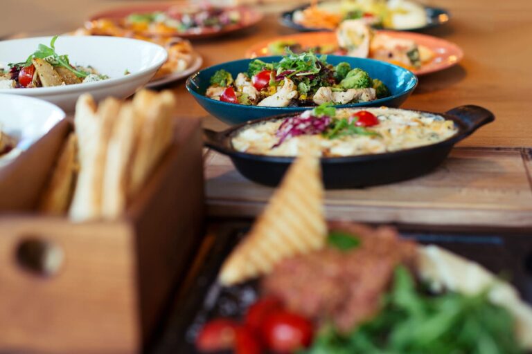 11 Potluck Dishes Millennials Secretly Love and Hate