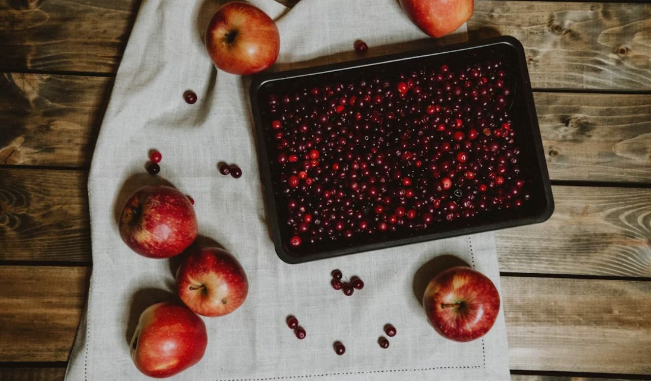 Apples and cranberries