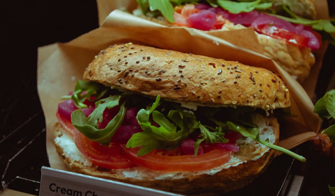 Bagel sandwich