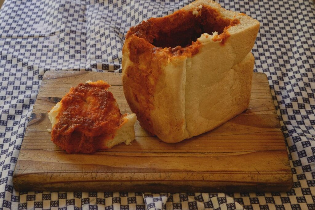 Chicken_Curry_Bunny_Chow (