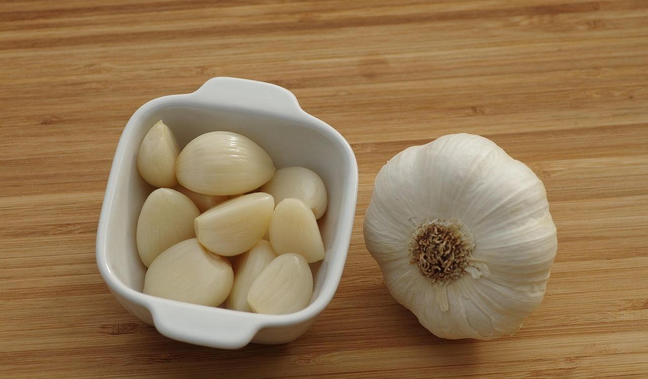 Garlic cloves