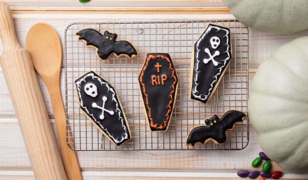 Graveyard cookies