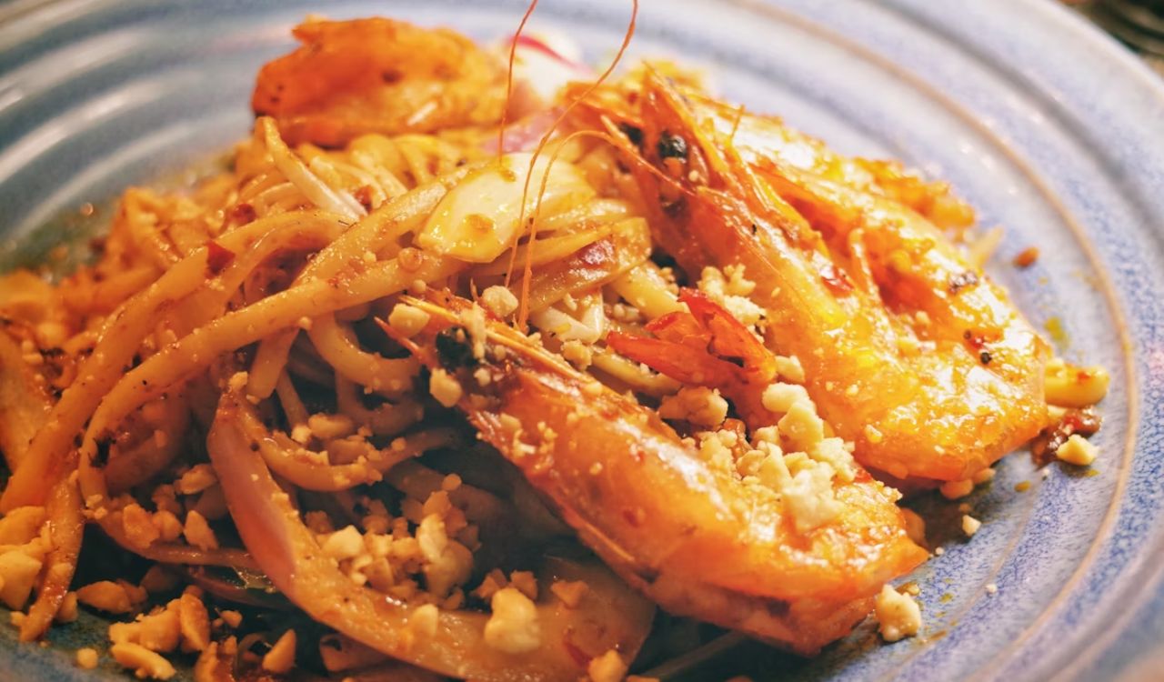 Honey garlic shrimp noodles