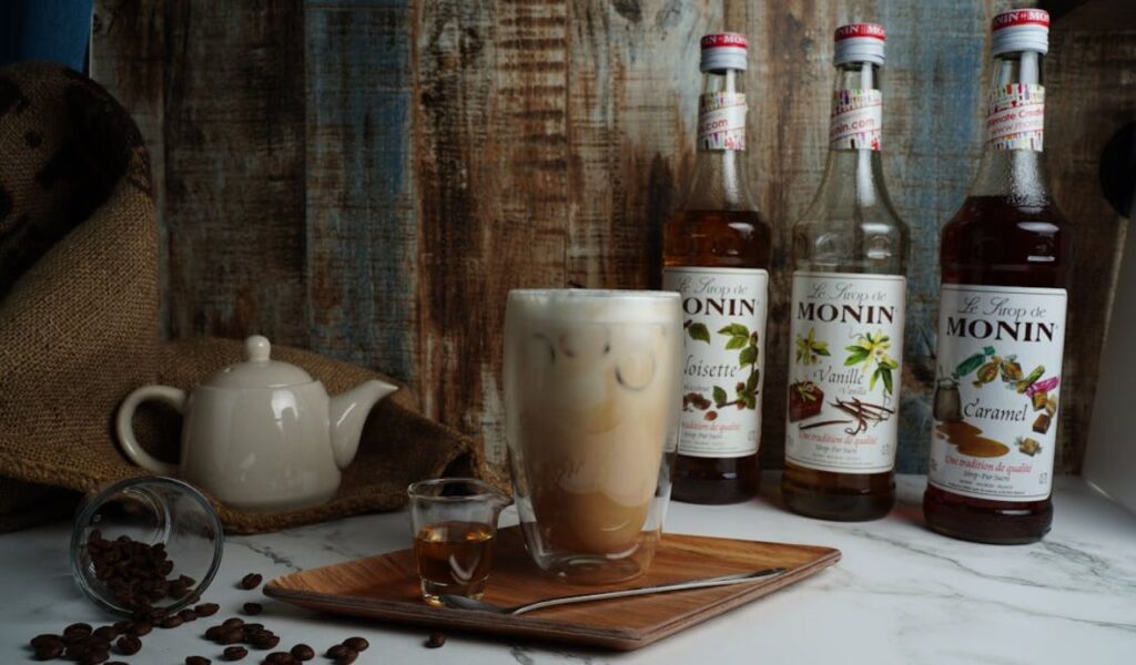 Iced caramel macchiato