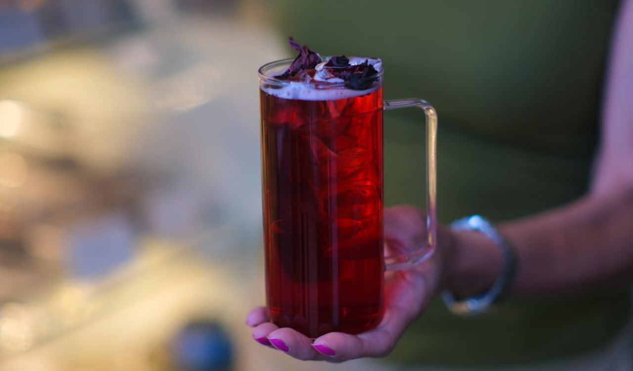 Iced hibiscus tea