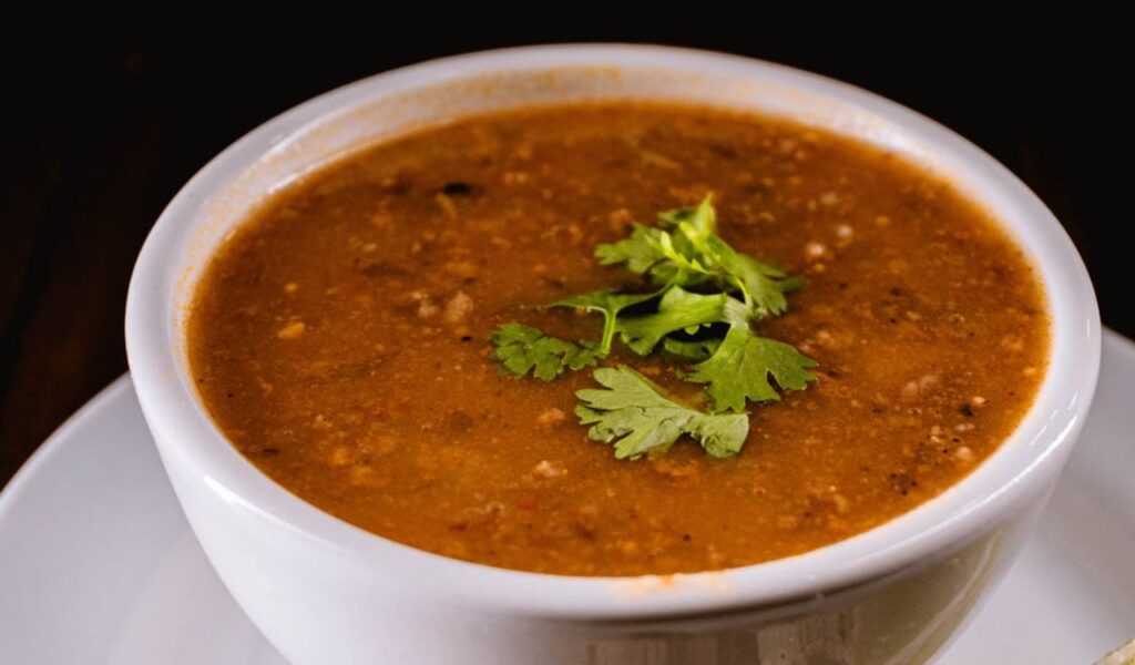 Lentil soup with fresh herb