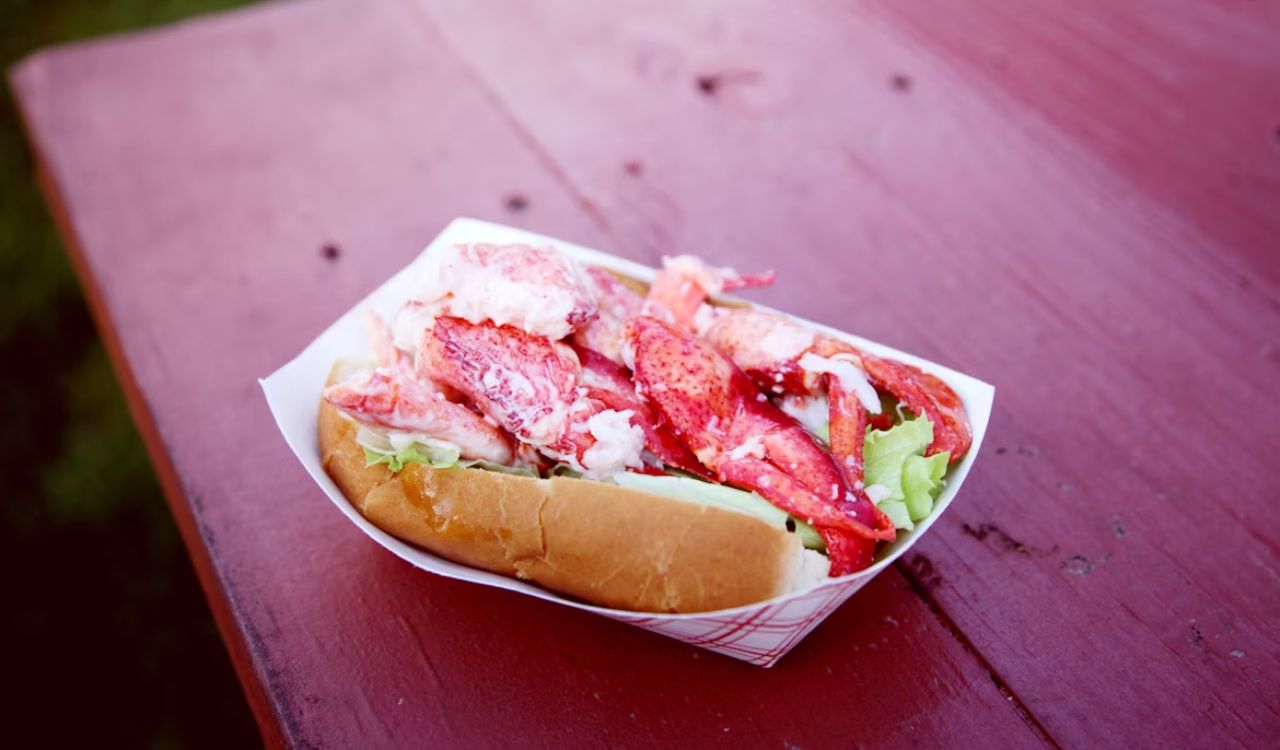 Lobster roll