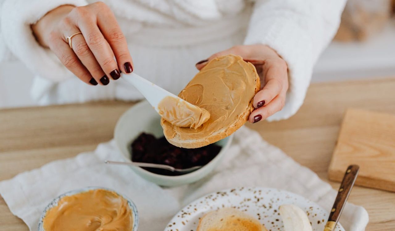 Peanut butter on bread