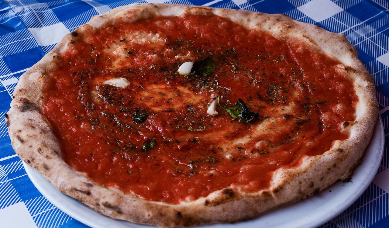 Pizza marinara
