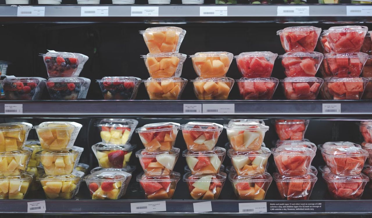Pre-cut fruits