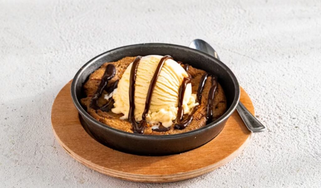 Skillet Chocolate Chip Cookie