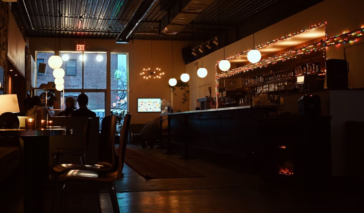 Soft lighting in restaurant