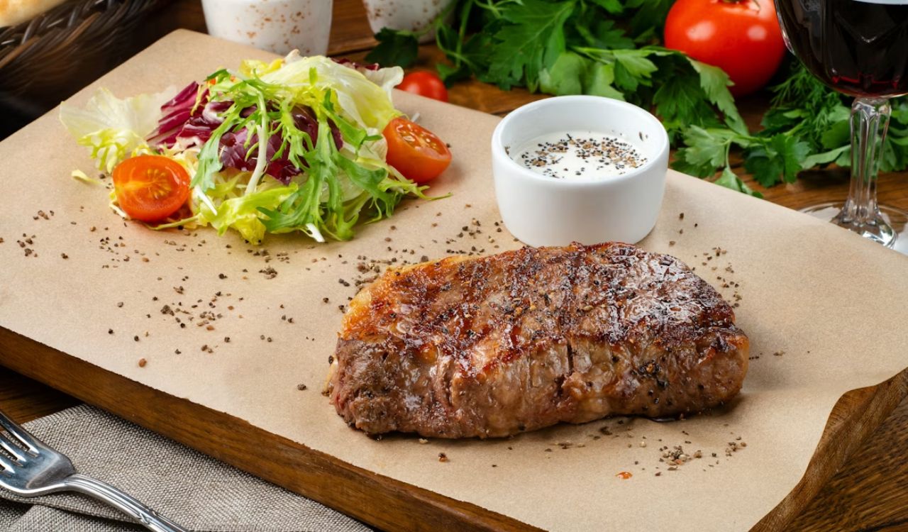 Steak and salad