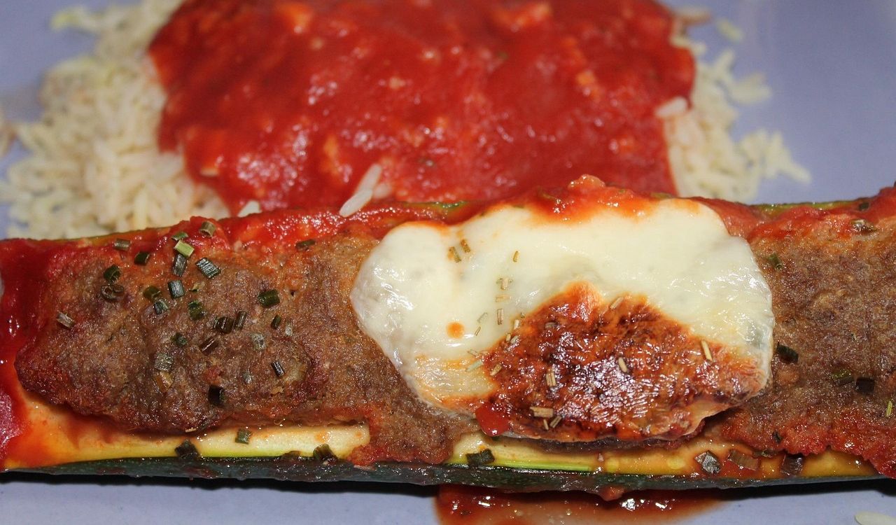 Stuffed zucchini
