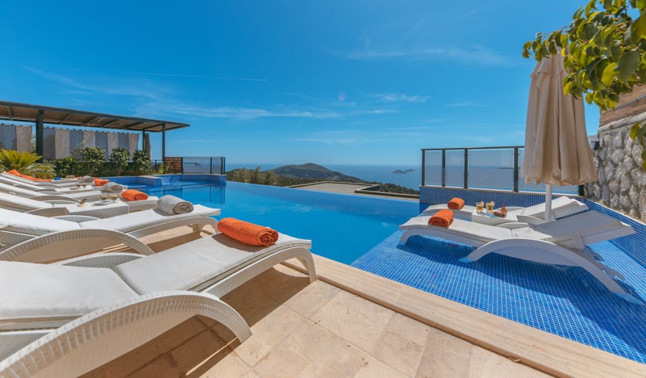 Sunbeds and pool