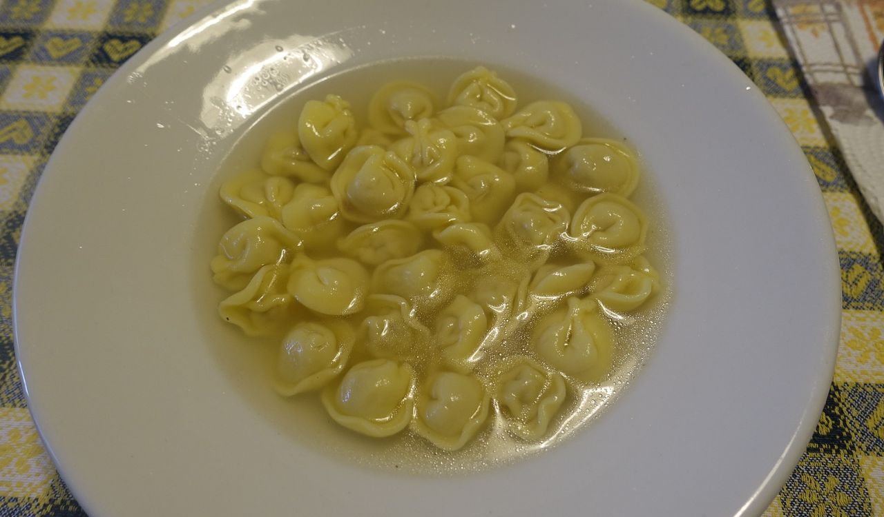 Tortellini in Brodo