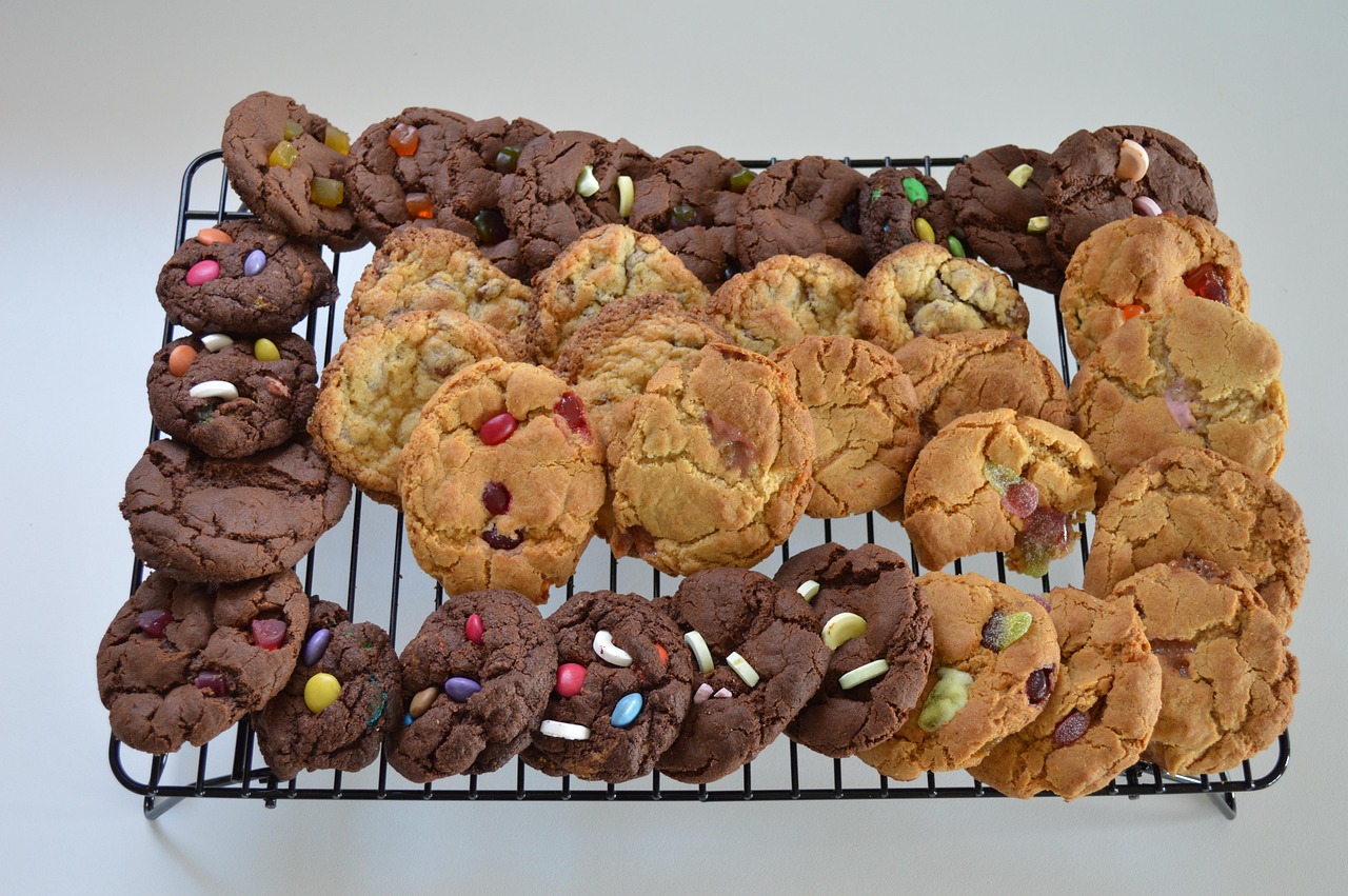 8 Cake Mix Desserts That Everyone Will Ask You To Share