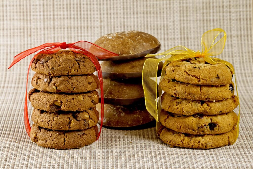 Oatmeal Cookies with Maple Frosting