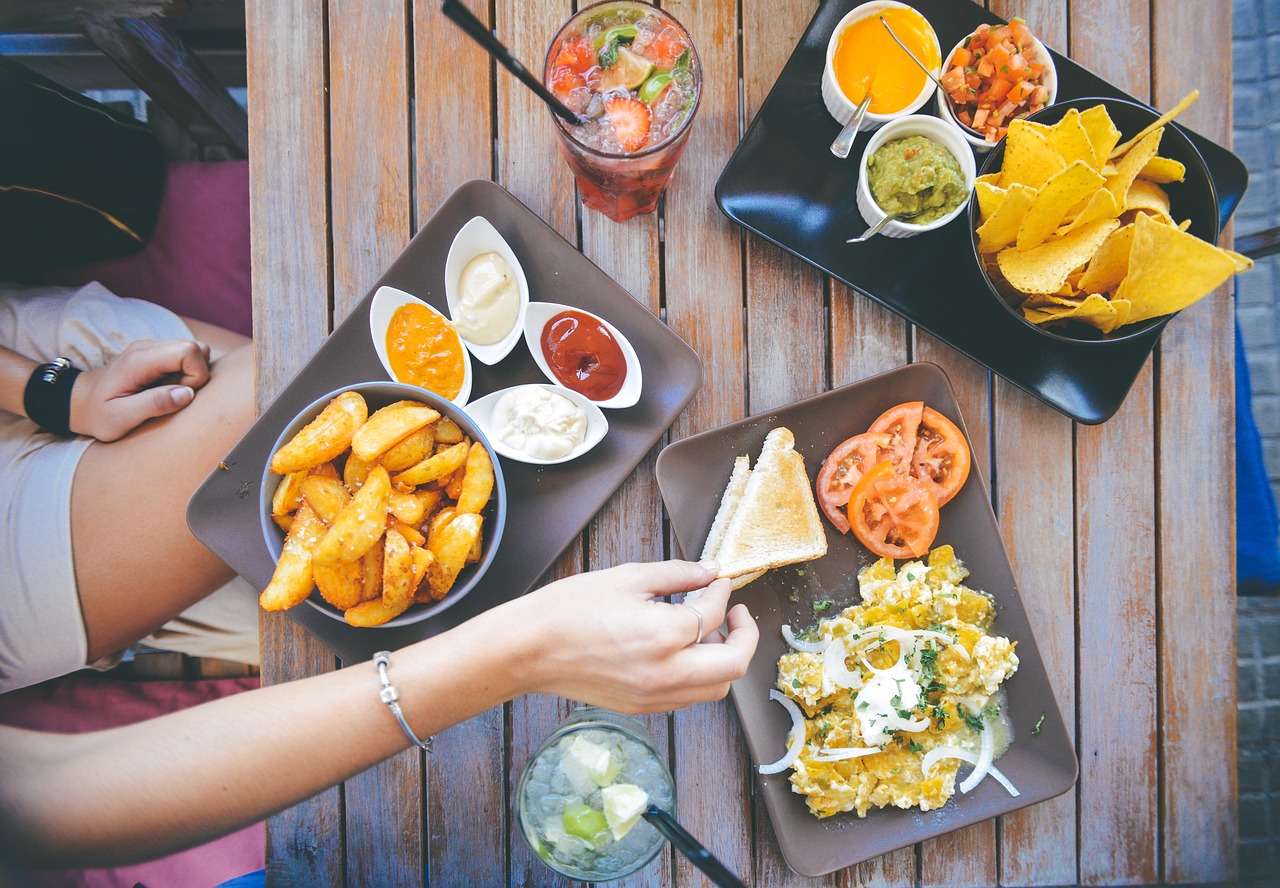 10 Restaurant Tricks Every Diner Should Watch For