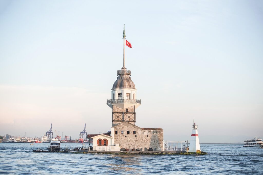Istanbul, Leanderturm, Turkey image.
